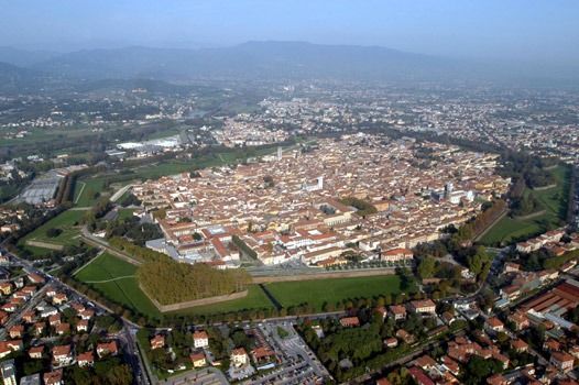 Veduta di Lucca dall'alto